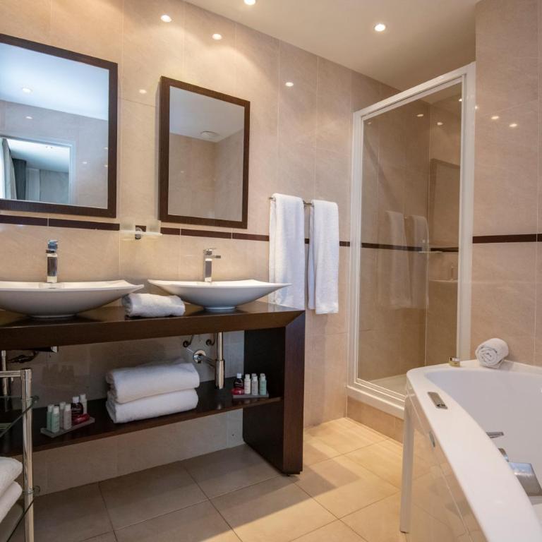 BW Premier Collection Mondial - Suite Prestige - Vue sur Mer - 15
