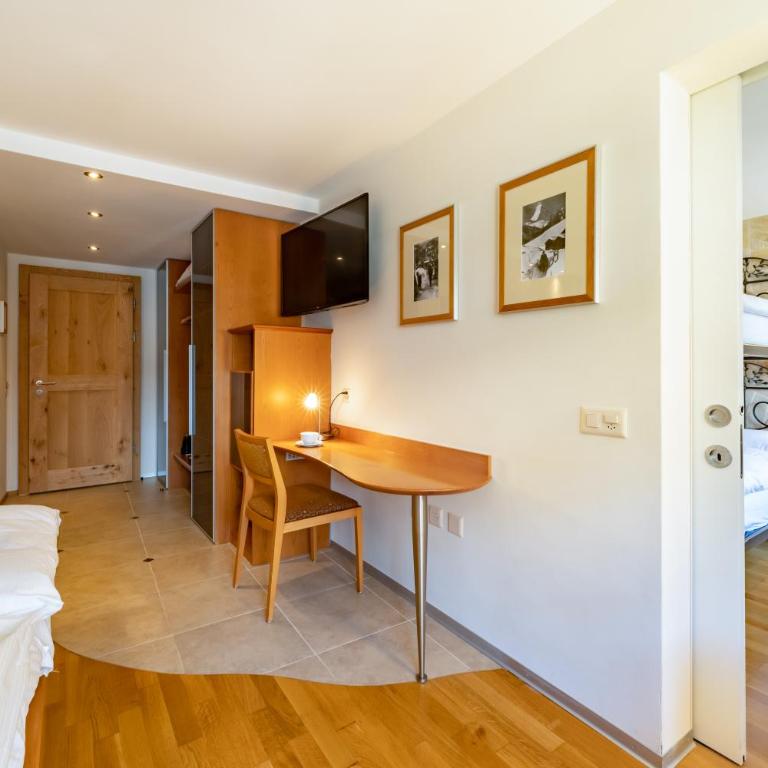 Hotel Pollux - Familienzimmer (2 Erwachsene + 2 Kinder) - 3