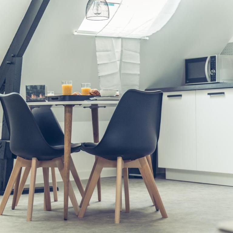 Le loft superbe studio avec stationnement gratuit - Appartamento con 1 Camera da Letto - 13