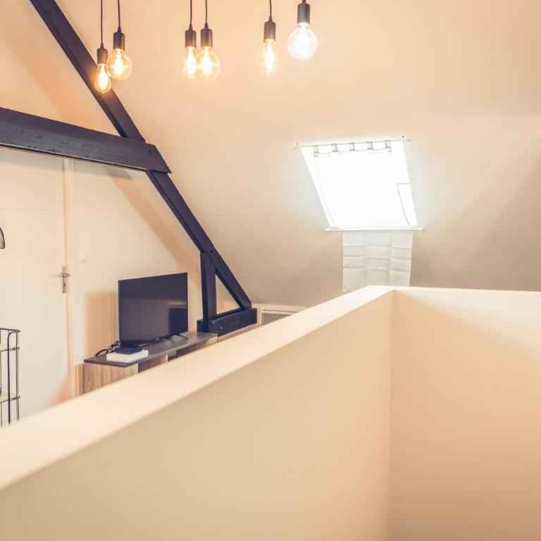 Le loft superbe studio avec stationnement gratuit - Appartamento con 1 Camera da Letto - 7
