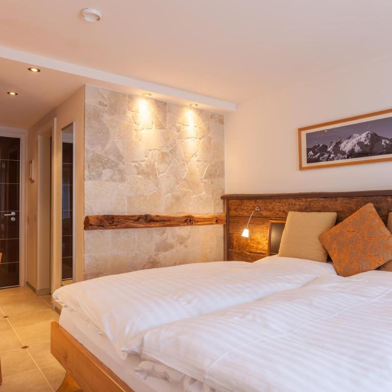 Hotel Pollux - Doppelzimmer Streetside - 2