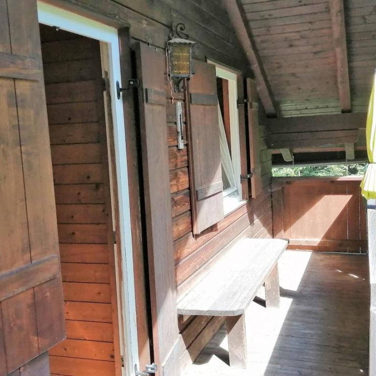 Ferienwohnung in abgelegener Ski- und Wanderhütte - Apartment mit 3 Schlafzimmern und Dusche - 1