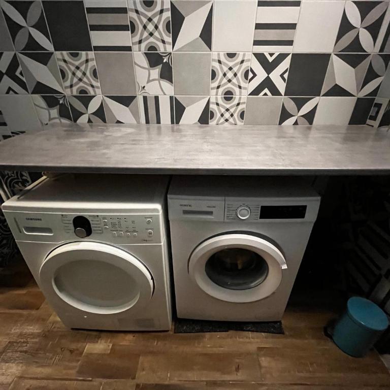 Escapade à Lourdes dans beau T2 avec terrasse - Proche Gare et Centre ville - Appartement 1 Chambre - 39