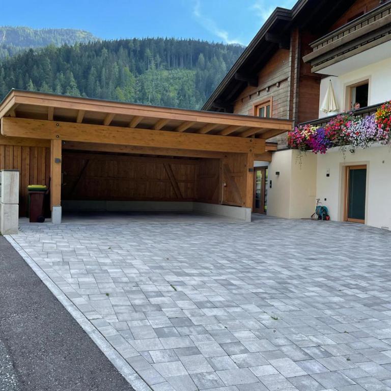 Ferienwohnungen Martlhof - Three-Bedroom Apartment - 4