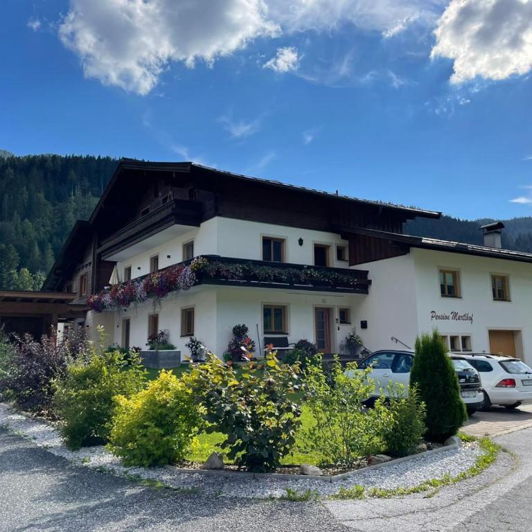 Ferienwohnungen Martlhof - Three-Bedroom Apartment - 1