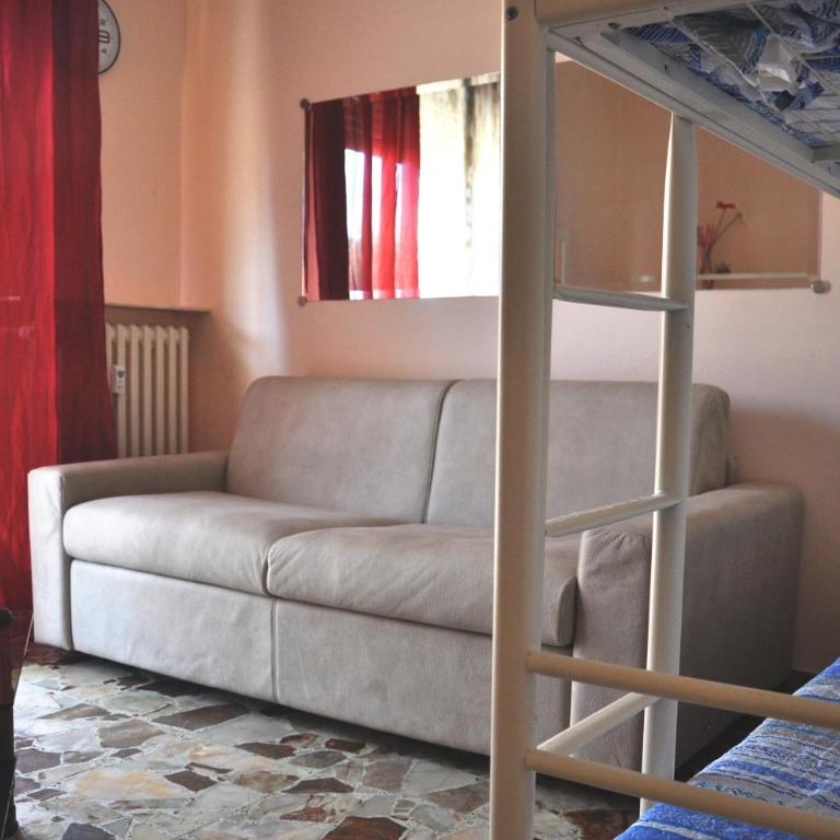 VIALE REPUBBLICA 329 9 - Appartamento con Balcone - 22