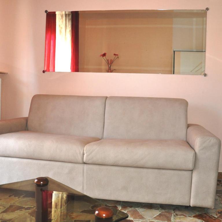 VIALE REPUBBLICA 329 9 - Appartamento con Balcone - 23