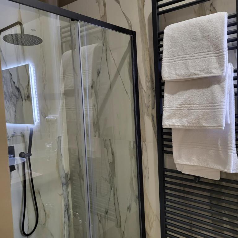 B&B La Cité Luxury Rooms - Camera Tripla Luxury - 11