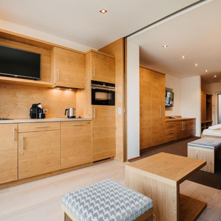 Alpina Wagrain - Suite Bergkristall mit Balkon - 4