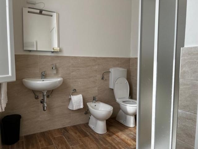 We Love Tower Self Check-In - Camera Matrimoniale con Bagno Privato - 8
