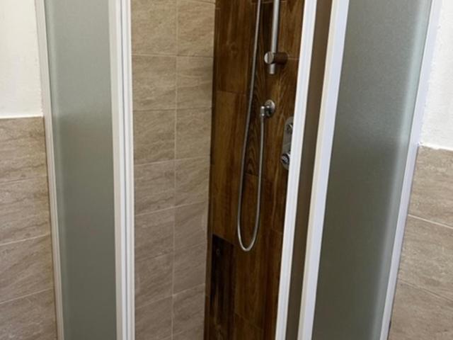 We Love Tower Self Check-In - Camera Matrimoniale con Bagno Privato - 9