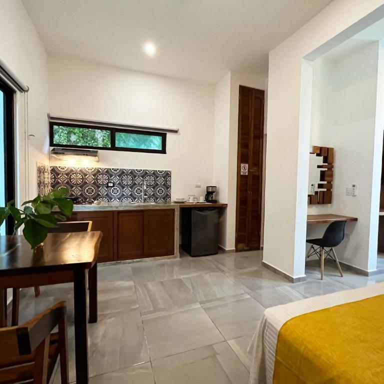 HOTEL KOOKAY VALLADOLID - Habitación Doble Superior con 2 camas grandes - 13