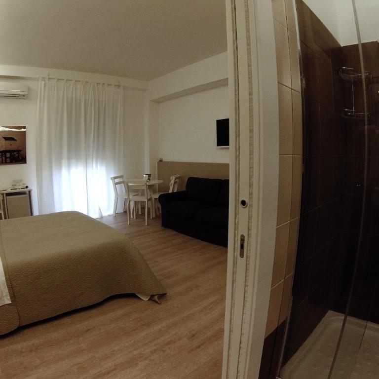 B&B Medinblu Via Miraglia - Camera Quadrupla Luxury - 2