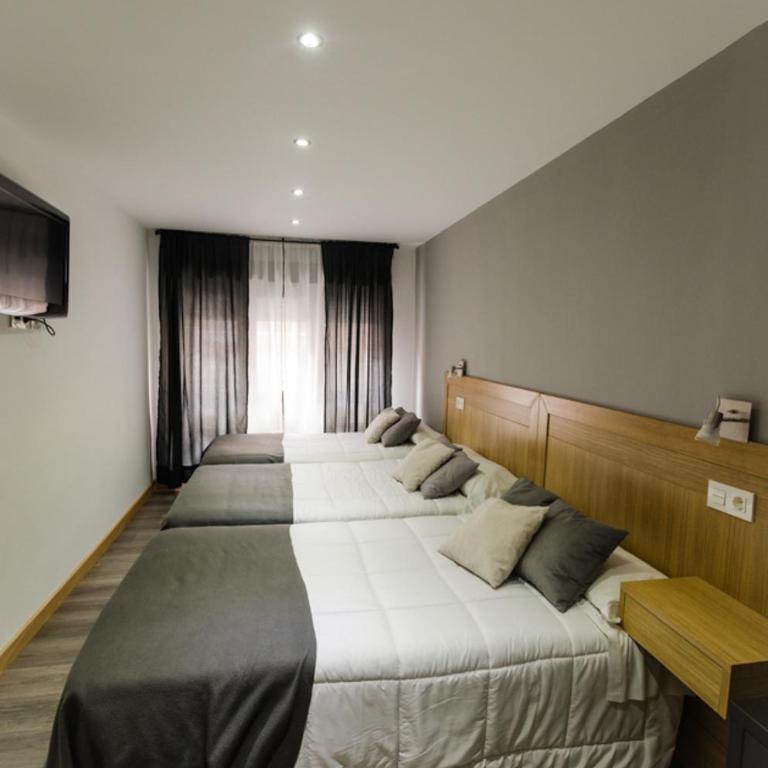 Hostal Libertad - Habitación Triple - 2