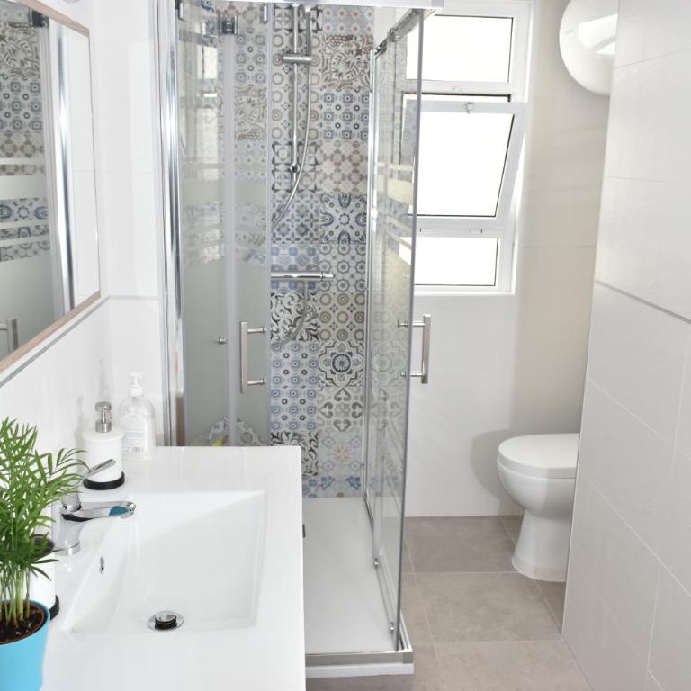 Spectacular Apartment 8 pax/4 rooms & Free Parking - Apartamento - 26