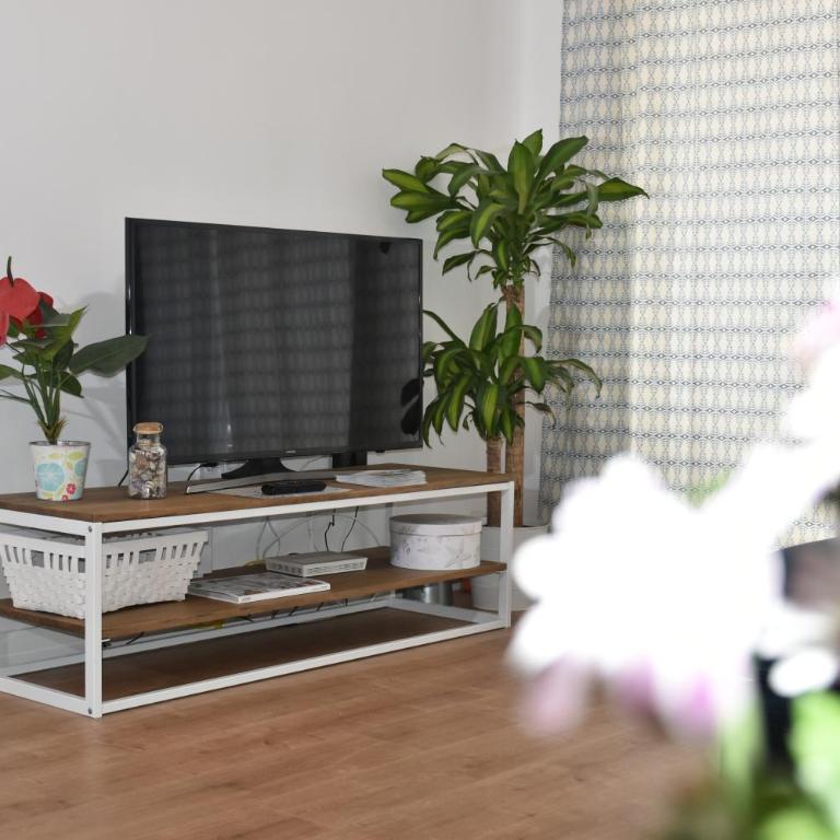 Spectacular Apartment 8 pax/4 rooms & Free Parking - Apartamento - 5