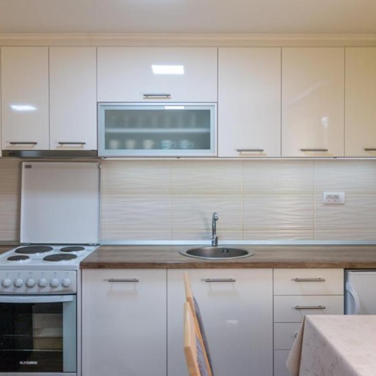 Apartman Raj Macevine - Kuća sa 1 Spavaćom Sobom - 3