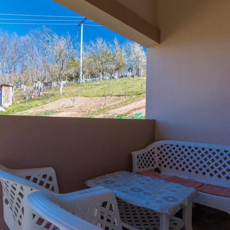 Apartman Raj Macevine - Kuća sa 1 Spavaćom Sobom - 9