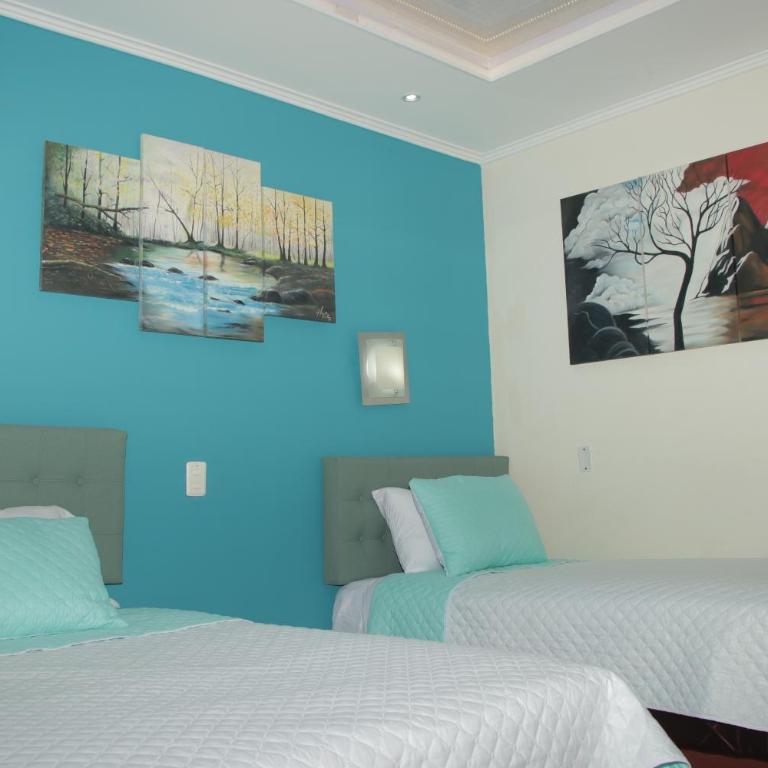 Hotel Dubai - Habitación Doble - 2 camas - 3
