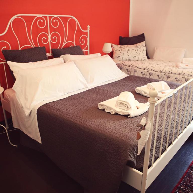 Residenza Alla Piazzetta - Triple Room with Private Bathroom - 1