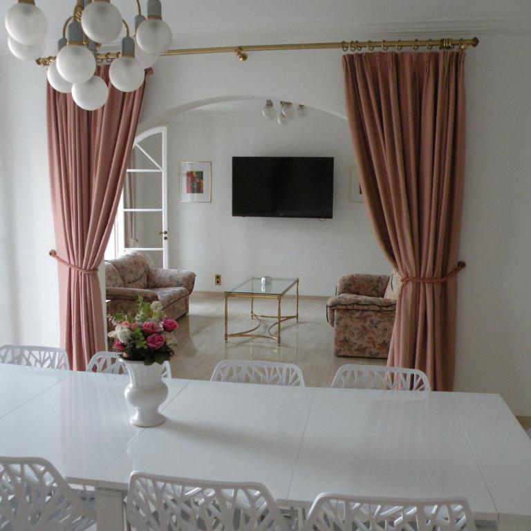 VASTE APPARTEMENT 70m2 LUXUEUX AVEC PISCINE XXL VUE FEERIQUE - Appartement 1 Chambre - 9