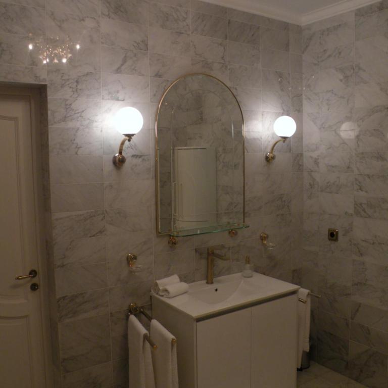 VASTE APPARTEMENT 70m2 LUXUEUX AVEC PISCINE XXL VUE FEERIQUE - Appartement 1 Chambre - 10
