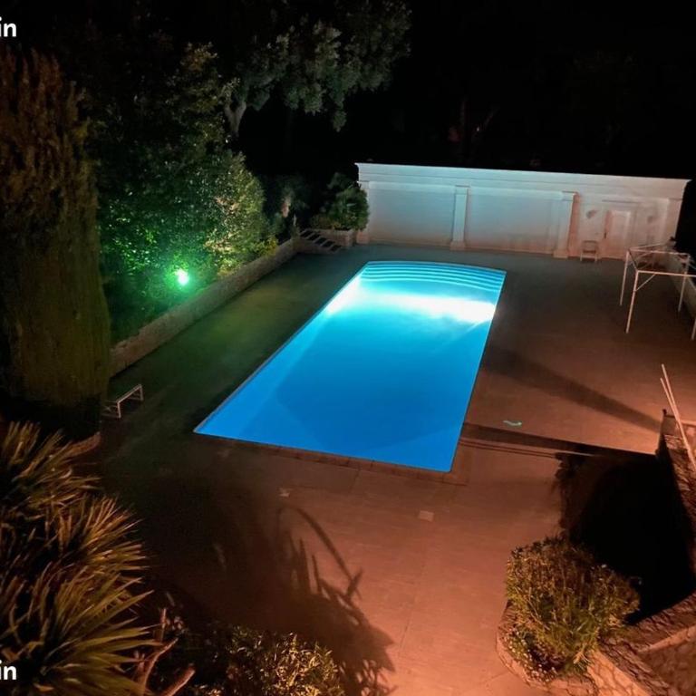 VASTE APPARTEMENT 70m2 LUXUEUX AVEC PISCINE XXL VUE FEERIQUE - Appartement 1 Chambre - 3