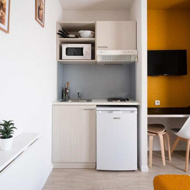 Joli studio, clim proche gare et centre ville - Apartment mit 1 Schlafzimmer - 9