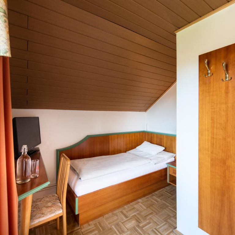 Hotel Altneudörflerhof - Einzelzimmer mit Balkon - 3