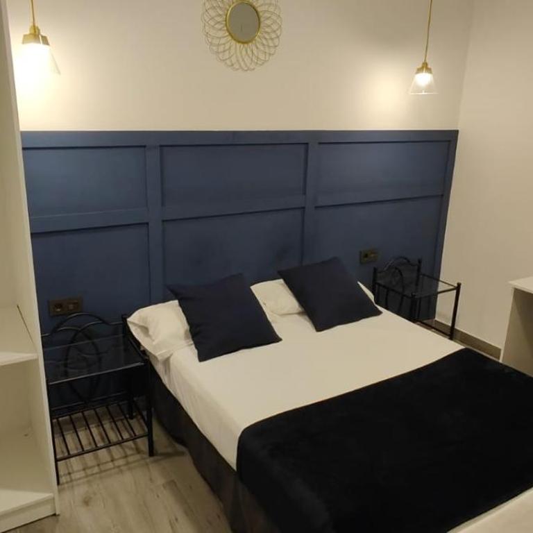 ROOMS Los MONTES - Double Room - 9