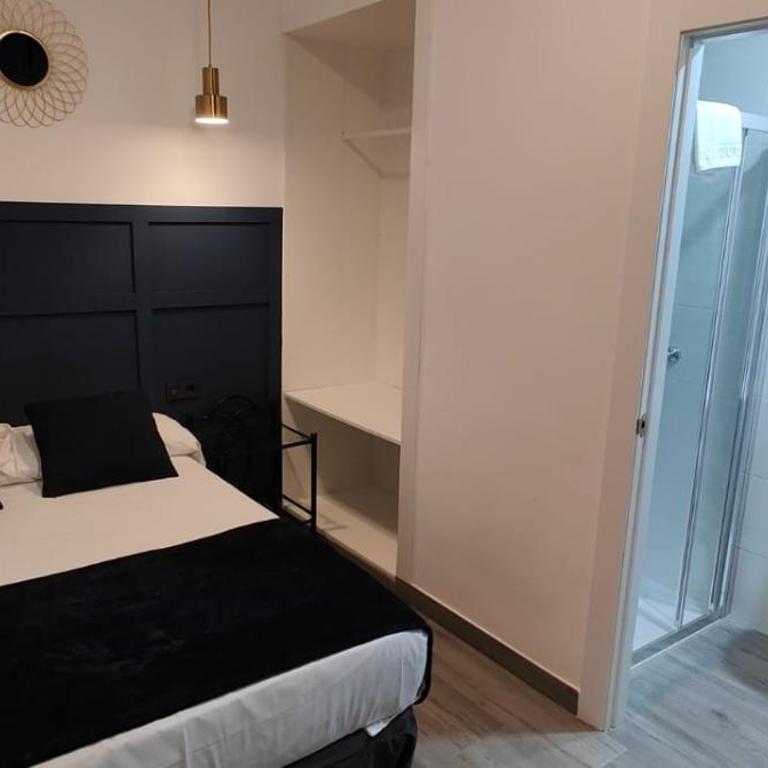 ROOMS Los MONTES - Double Room - 22