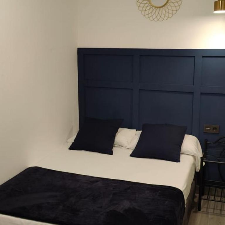 ROOMS Los MONTES - Double Room - 17