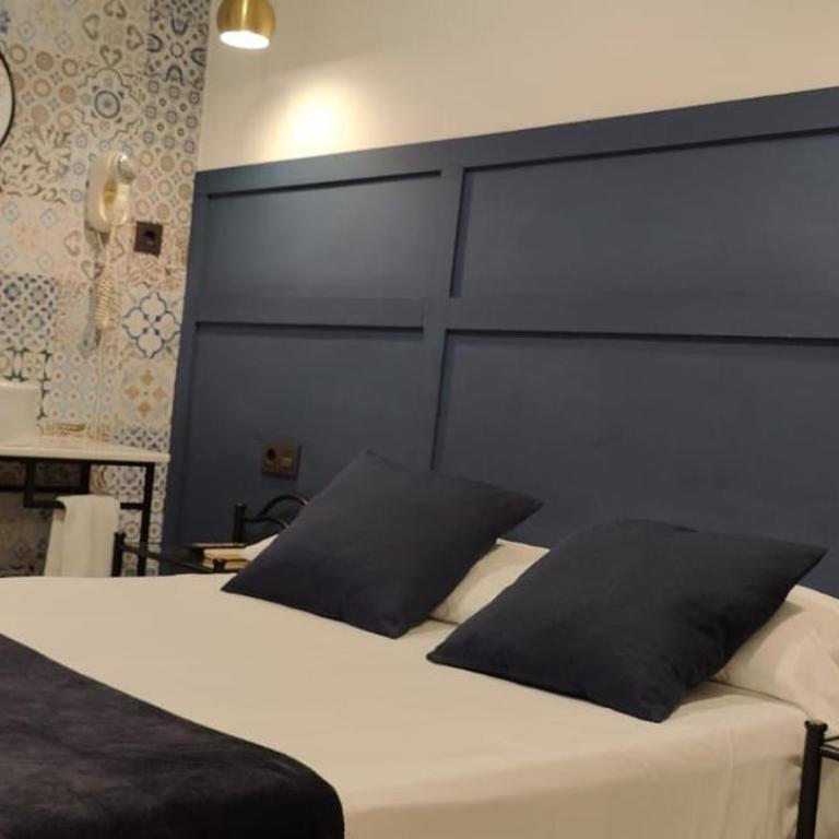 ROOMS Los MONTES - Double Room - 23