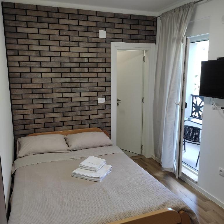 Apartman 25 - Dvokrevetna Soba sa Bračnim Krevetom i Balkonom - 3