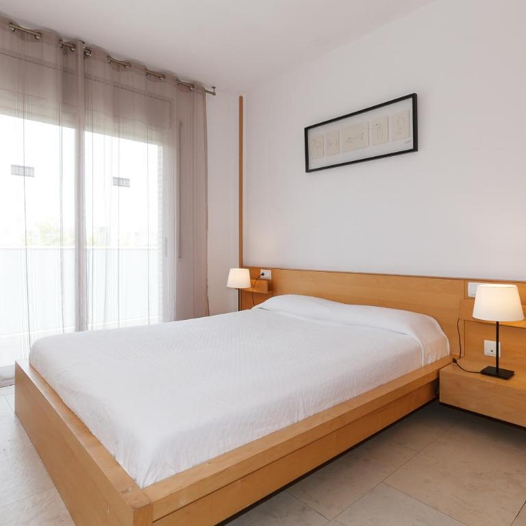 UHC Spa Aqquaria Family Complex - Two-Bedroom Apartment with Pool View - 31