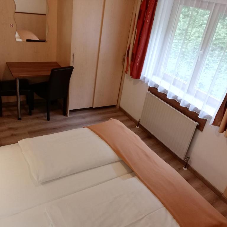 Hotel-Garni Seestrand - Doppelzimmer - 3