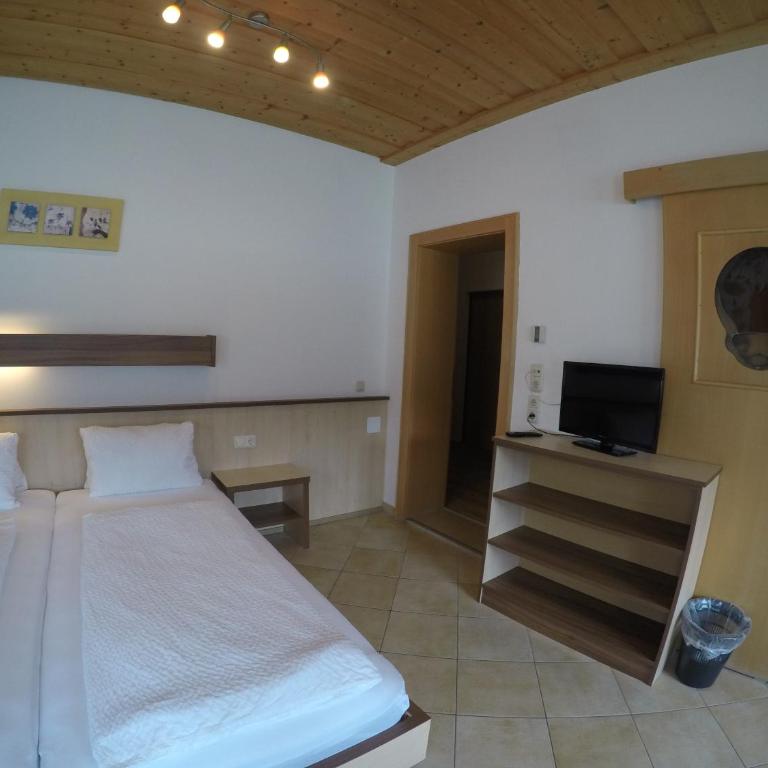 Hotel-Garni Seestrand - Familienzimmer mit Seeblick - 5