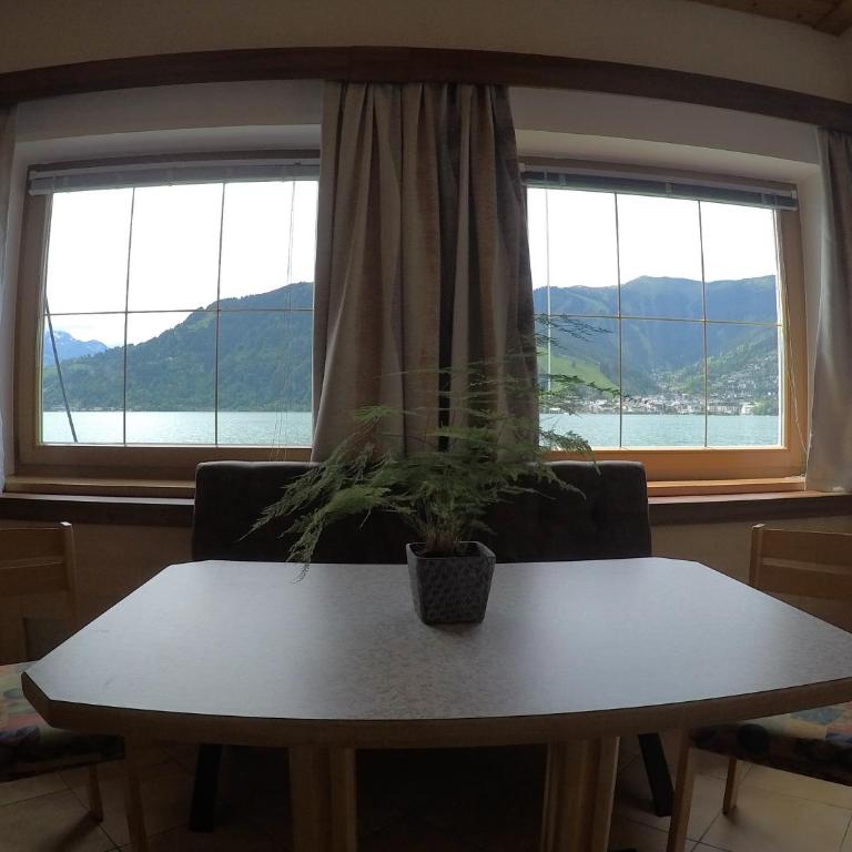 Hotel-Garni Seestrand - Familienzimmer mit Seeblick - 3