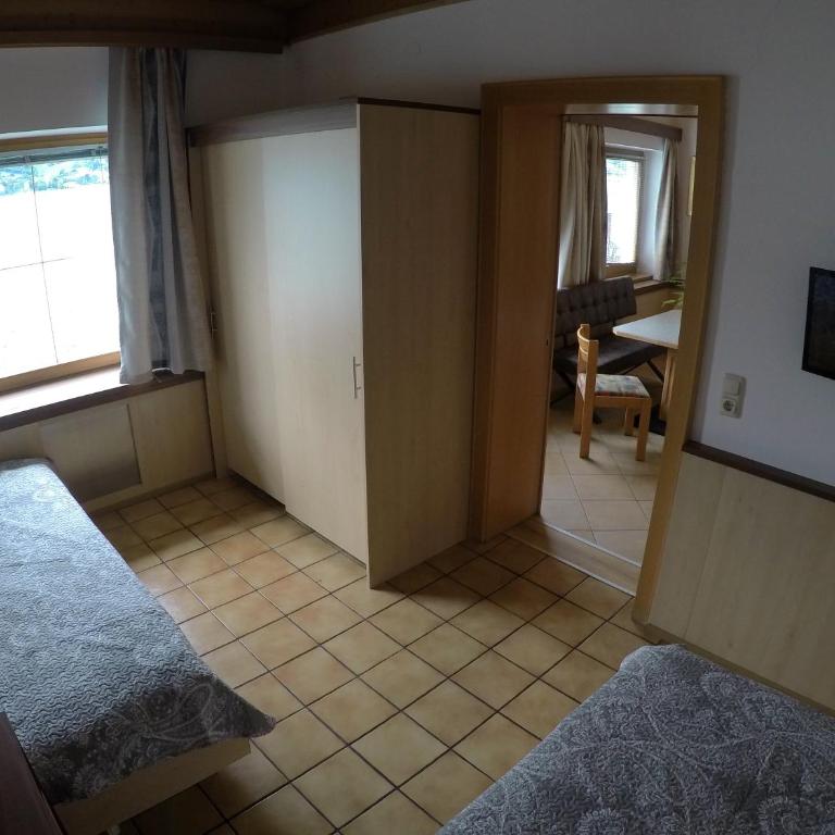 Hotel-Garni Seestrand - Familienzimmer mit Seeblick - 7