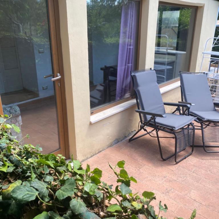 Villa Zara - Twin Room with Shared Toilet - 8