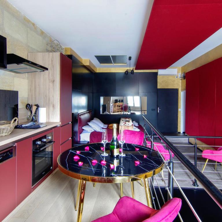 Mieuxqualhotel jacuzzi privatif Love room - Appartement 1 Chambre - 4