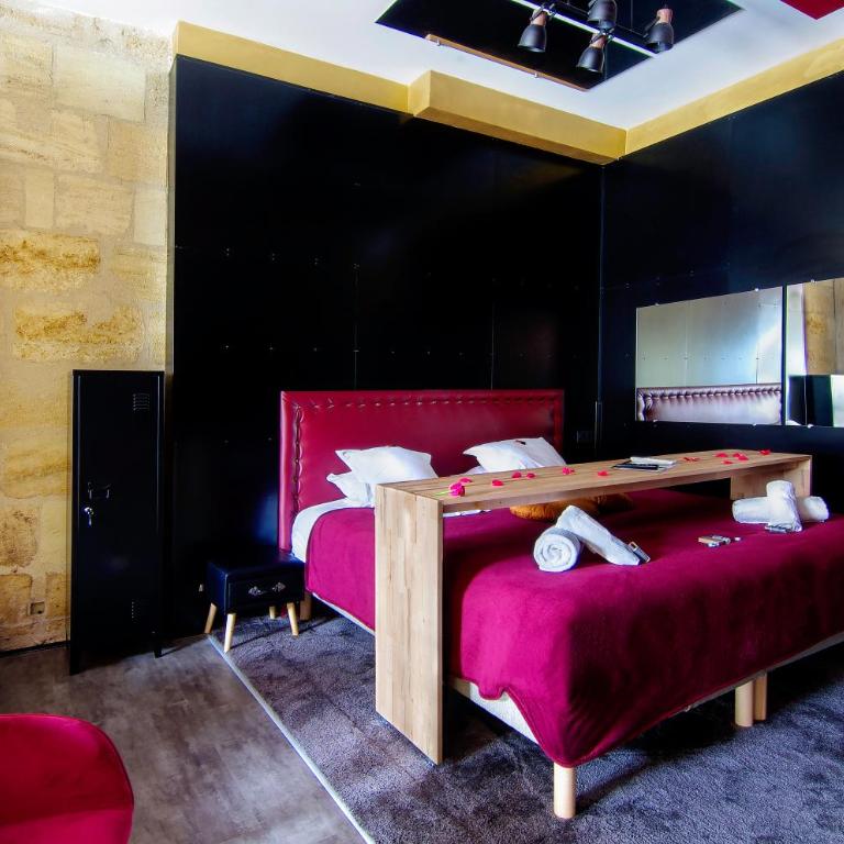 Mieuxqualhotel jacuzzi privatif Love room - Appartement 1 Chambre - 3