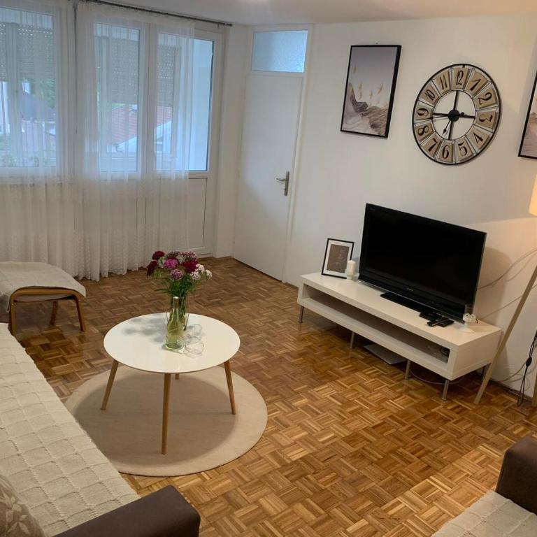Apartman Nova Varos - Apartman sa 2 Spavaće Sobe - 1