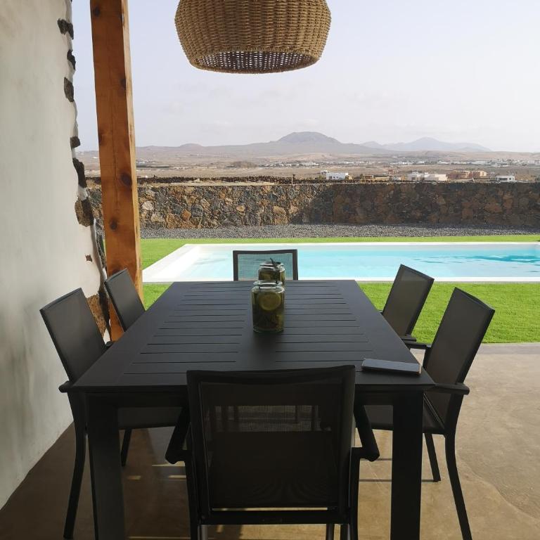 Villa Los Volcanes - Three-Bedroom Villa - 18
