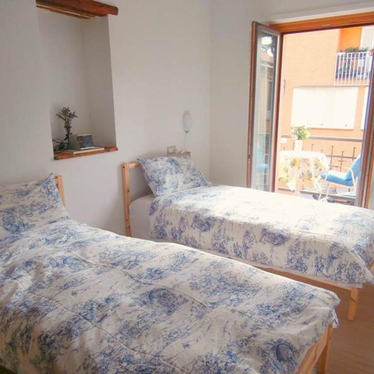 B&B della Contrada Varenna - Camera Doppia con Letti Singoli con Balcone - 5