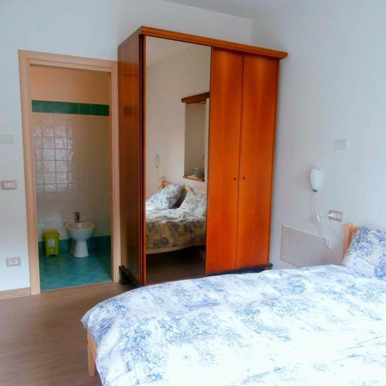 B&B della Contrada Varenna - Camera Doppia con Letti Singoli con Balcone - 3
