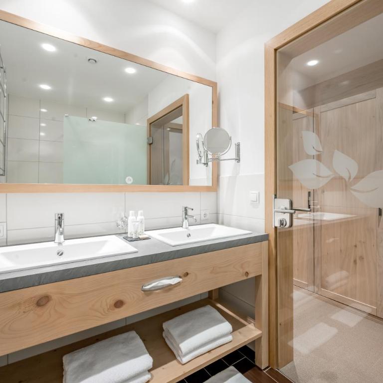 Hotel Weisses Lamm - Deluxe Doppelzimmer - 8