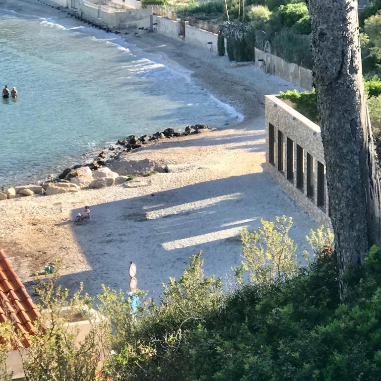 La plage, calme et jardin - One-Bedroom Apartment - 30