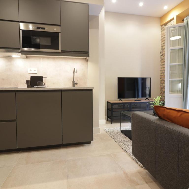 GRUND SUITES GALLERY by FreshApartments - Deluxe Double Studio - 4