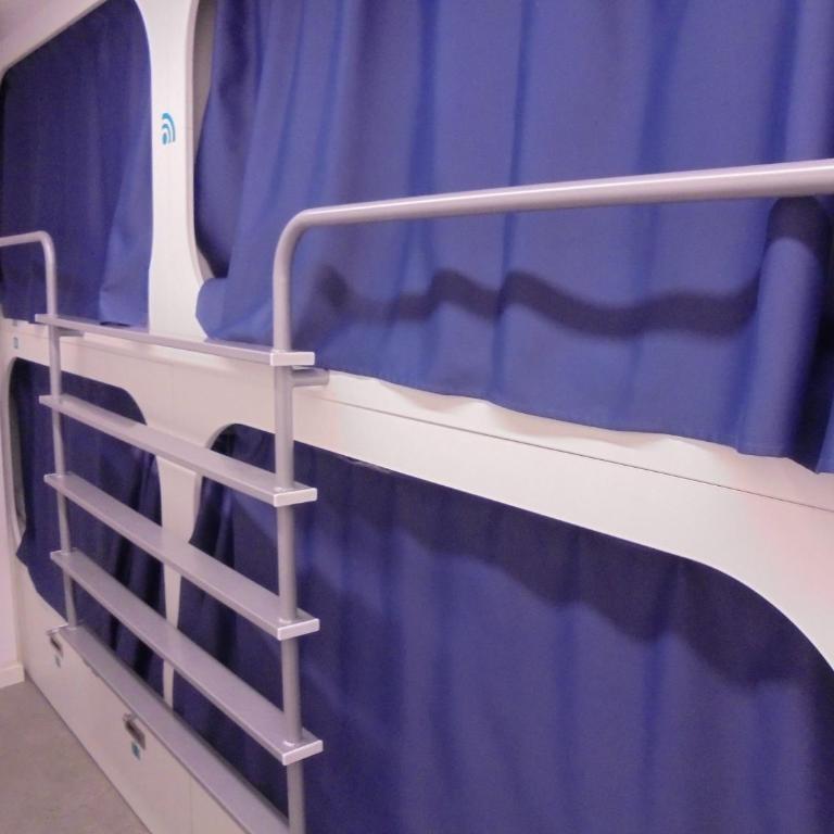 Dream Cube Hostel - Bed in 8-Bed Female Dormitory Room - 4
